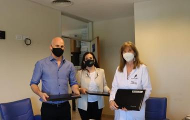 ATP dona Notebook al Hospital Pediátrico.