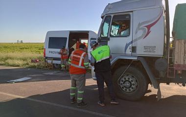 CONTINUAMOS TRABAJANDO EN LAS RUTAS CHAQUEÑAS