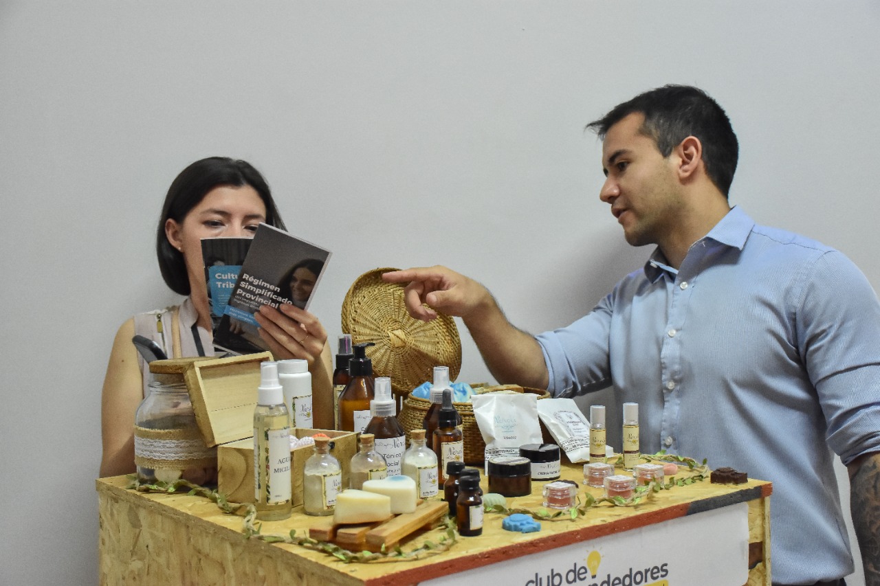 ACOMPAÑAMOS LA PRIMERA EXPO CHACO EMPRENDE