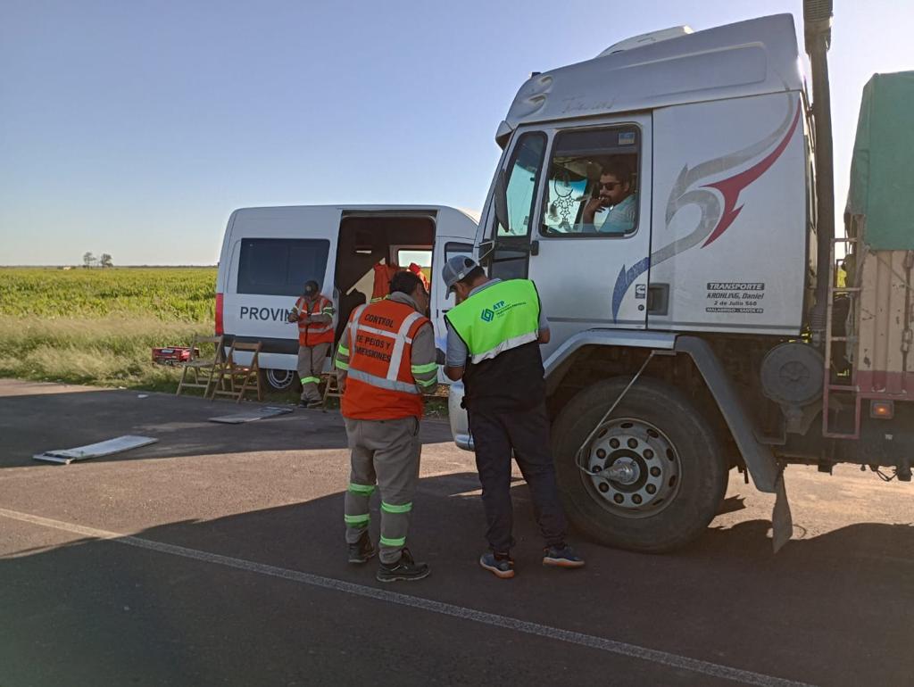 CONTINUAMOS TRABAJANDO EN LAS RUTAS CHAQUEÑAS
