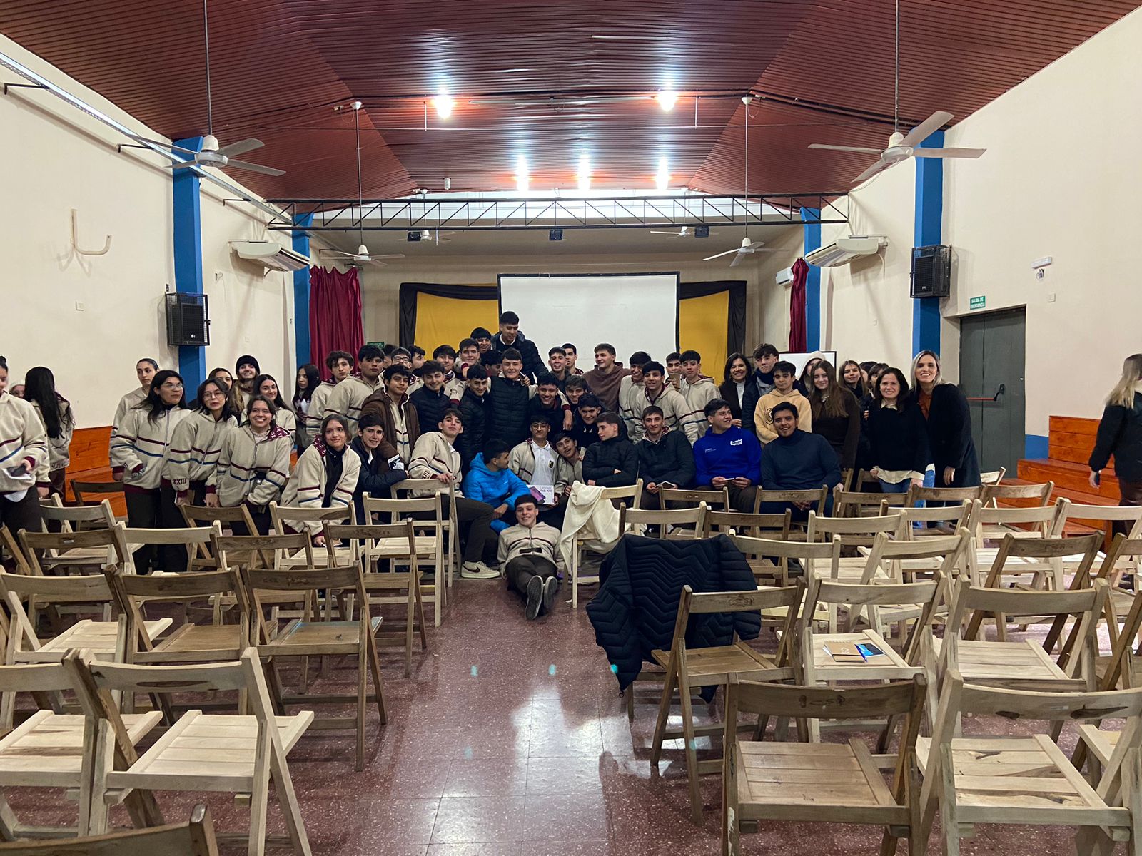 CULTURA TRIBUTARIA: VISITAMOS EL COLEGIO SAN ROQUE